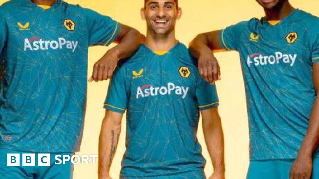 Manchester United launch 2022-23 away kit - BBC Sport