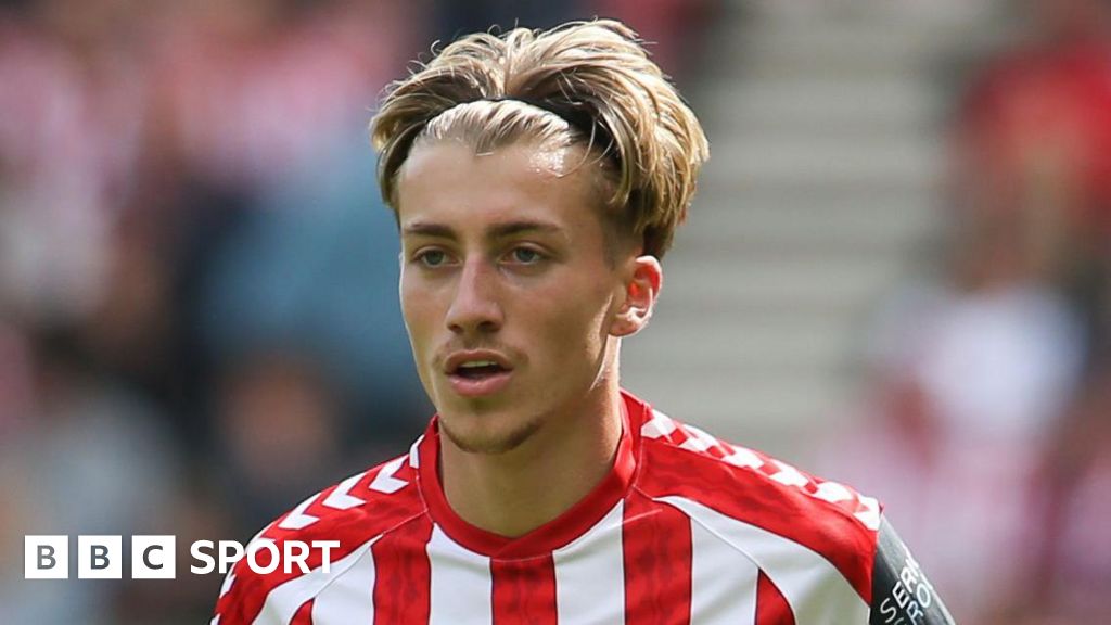 Jack Clarke: Ipswich Town agree deal to sign Sunderland forward for £15m plus £5m in add-ons