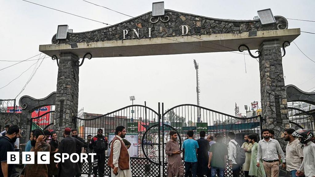 Pakistan Super League: Organisers move rest of season to UAE amid India-Pakistan tensions