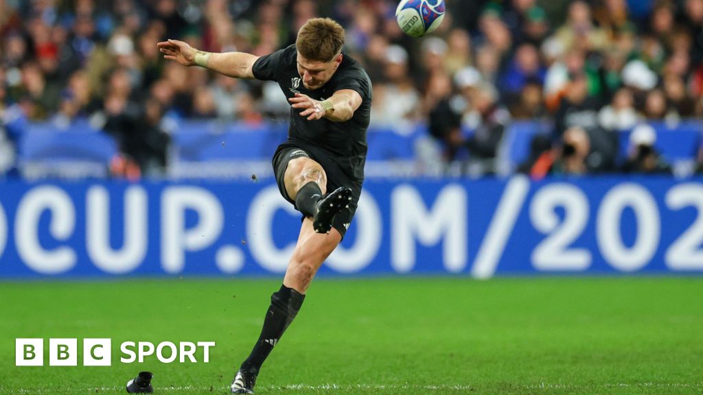 All Black Barrett wants 'positive challenge' at Leinster