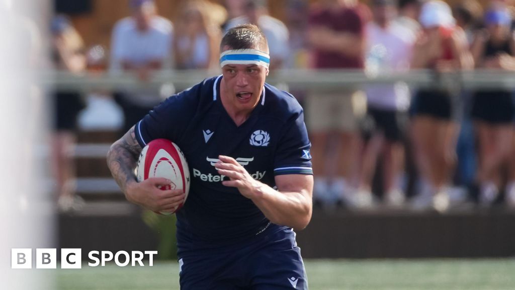 Lock Young among five players to leave Scotland tour