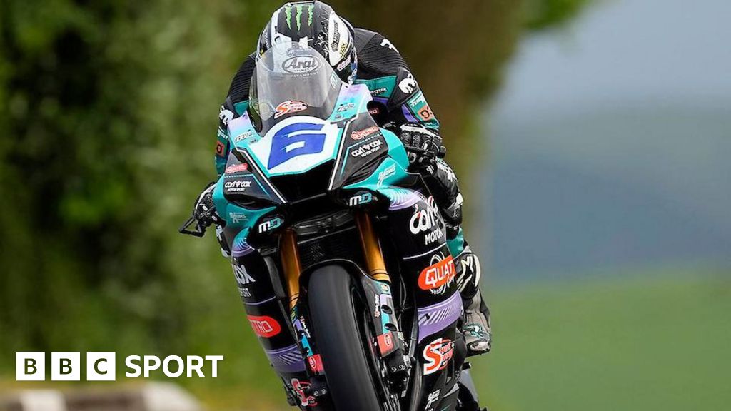 Dunlop wins Supersport to equal all-time TT record