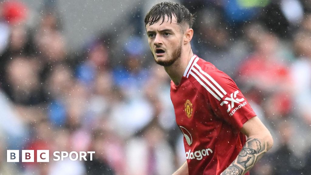 Manchester United's Joe Hugill Loaned to Wigan