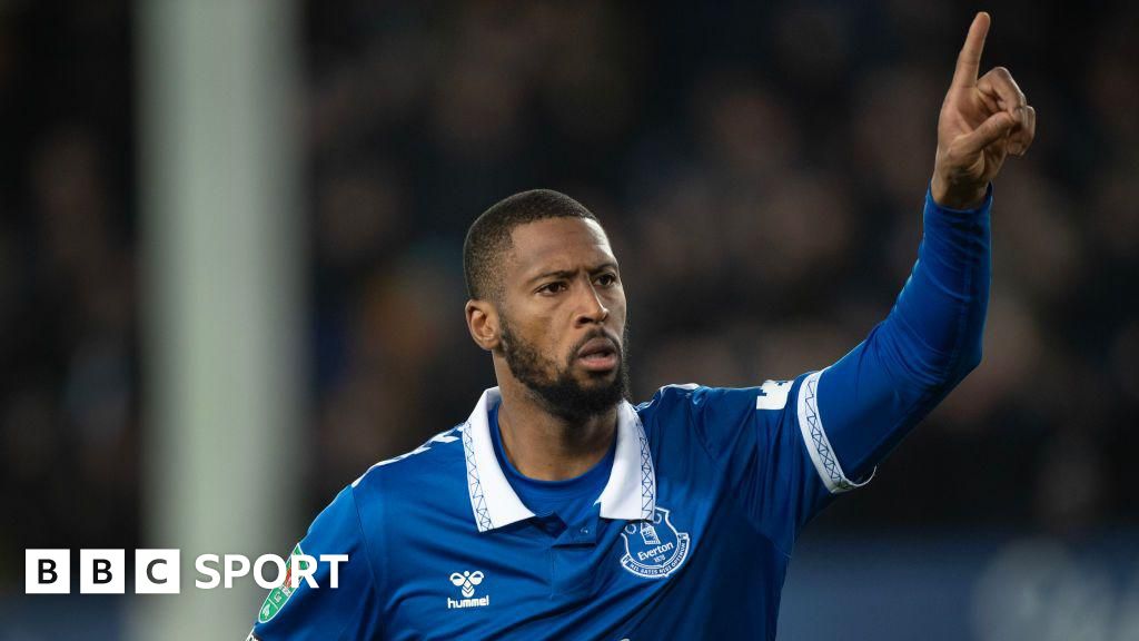 Everton news: Beto on 'haters' and first Premier League season - BBC Sport