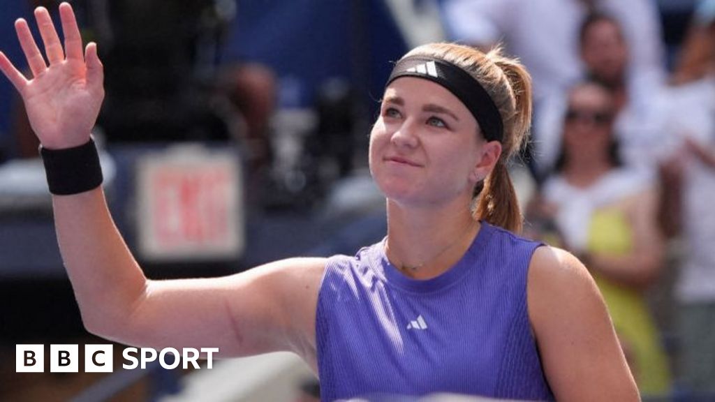 Muchova overcomes illness to reach US Open semis