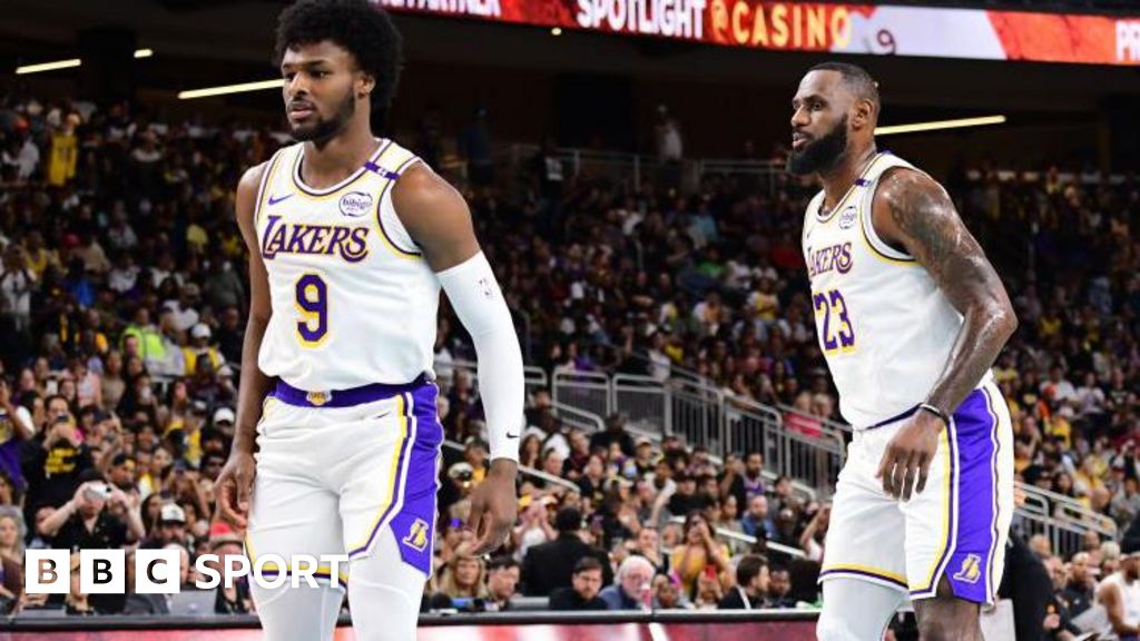 LeBron James and Bronny James make NBA father and son history with Los Angeles Lakers-ZoomTech News