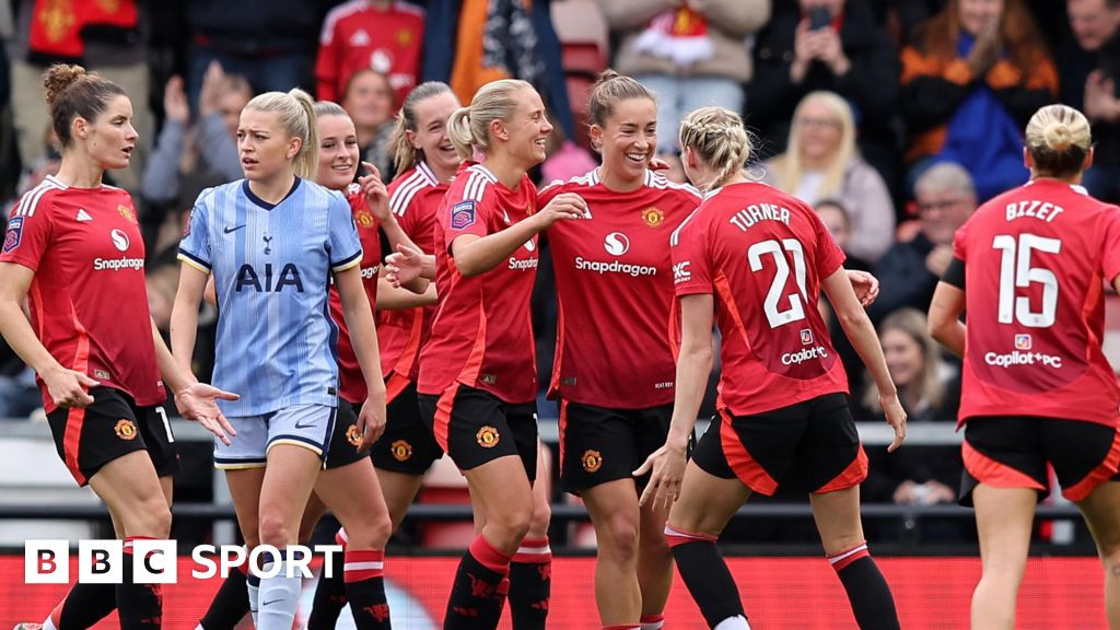 Manchester United Defeats Tottenham 3-0 in WSL