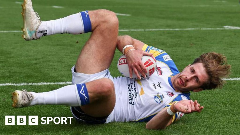 Super League: Leeds Rhinos 17-16 London Broncos – Brodie Croft drop goal wins it