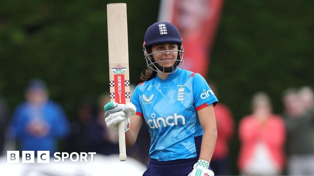 England vs New Zealand: Maia Bouchier and Sophie Ecclestone star in hosts' eight-wicket win