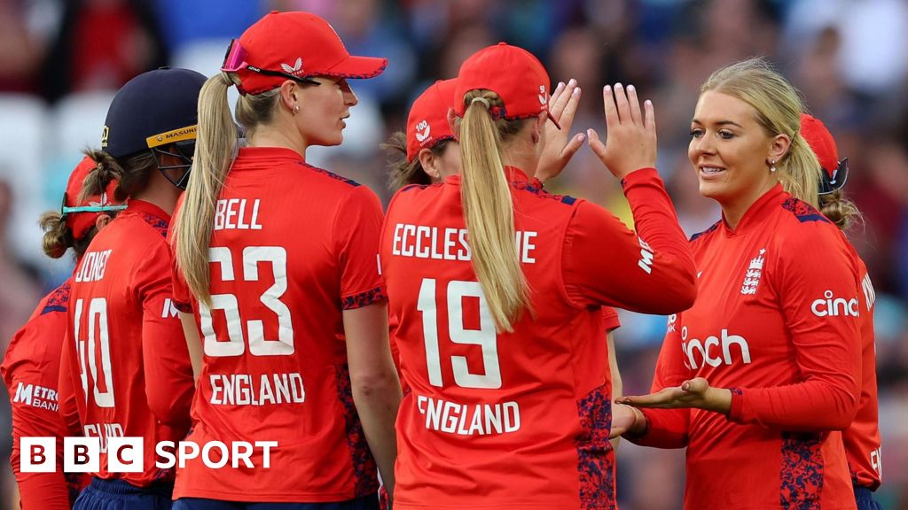 England v New Zealand: Sarah Glenn stars as hosts go 4-0 up in T20 series – BBC Sport