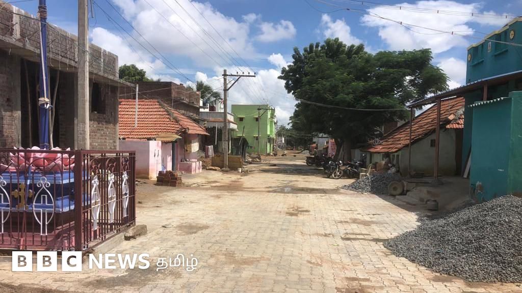 'எங்க வீட்டுல யாரும் தண்ணி கூட குடிக்க மாட்டாங்க' – எய்ட்ஸ் நோய் பற்றிய அறியாமையால் ஒதுக்கிவைக்கப்பட்ட குடும்பம்