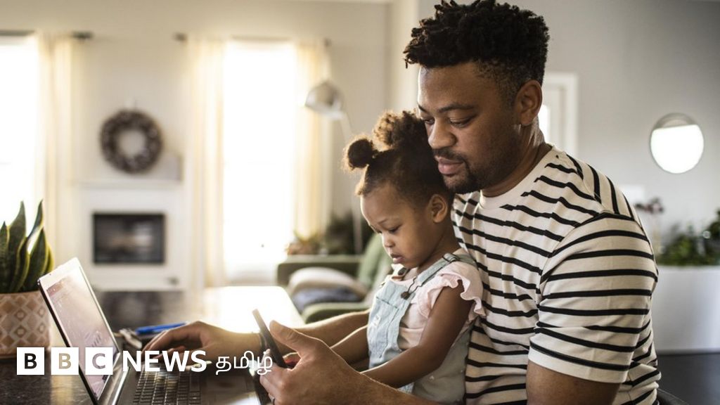 குழந்தை வளர்ப்பு மன அழுத்தம் தருகிறதா? பரிணாமவியல் சொல்வது என்ன?