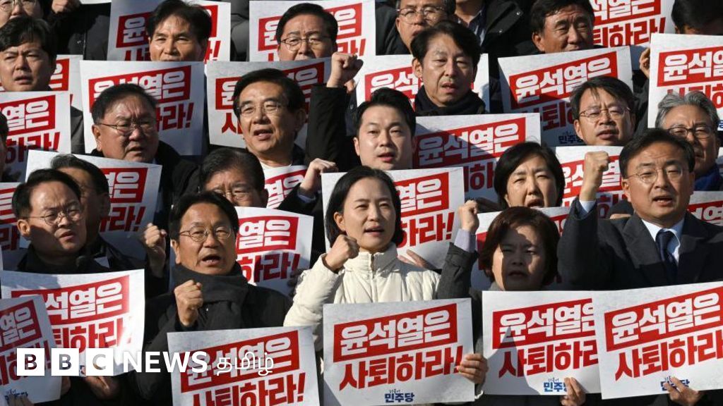 தென் கொரிய அதிபர் திடீரென ராணுவ ஆட்சியை அறித்தது ஏன்?  - இனி என்ன நடக்கும்?