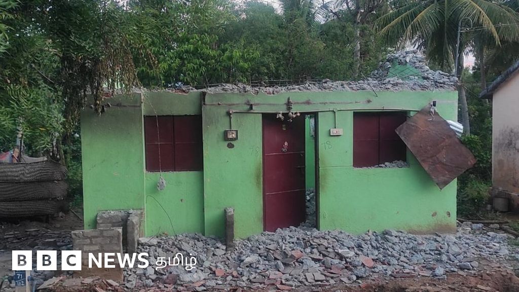 மதுரையில் சமத்துவபுரம் புனரமைப்பு பிரச்னை: மாற்று இடம் கொடுக்காமல் வீடுகள் இடிக்கப்படுவதாக புகார்