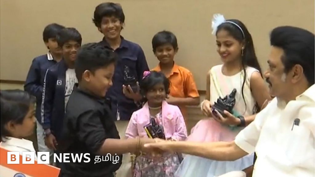 பெரியார் வேடம்: சமுதாய விழிப்புணர்வு நாடகங்களில் நடித்த சிறுவர்களுக்கு முதல்வர் மு.க.ஸ்டாலின் வாழ்த்து