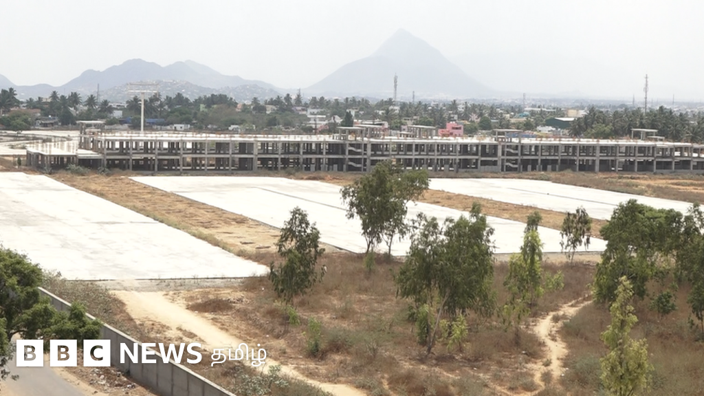 வெள்ளலூர் பேருந்து நிலைய சர்ச்சை: திமுக-அதிமுக இடையே விவாதப் பொருளானது எப்படி?