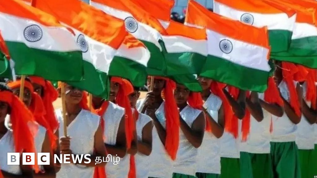 ஒவ்வொரு வீட்டிலும் மூவர்ண கொடி திட்டம்: தேச பக்தியை வளர்க்குமா? வணிகத்தை வளர்க்குமா?