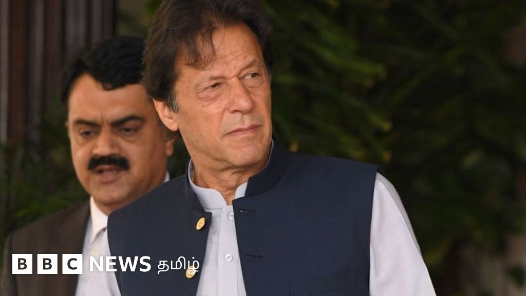 இம்ரான் கான்: நம்பிக்கையில்லா தீர்மானத்தின் மீது வாக்கெடுப்பு எப்படி நடக்கும்?