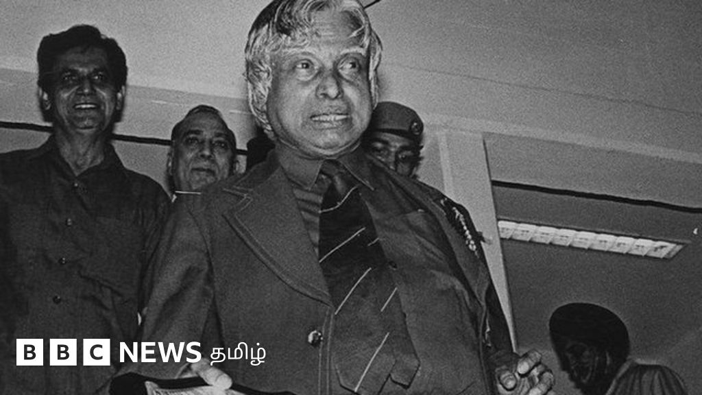 அமைச்சராக்க விரும்பிய அடல் பிஹாரி வாஜ்பேயி; பதவி விலகலை தடுத்த மன்மோகன் சிங்