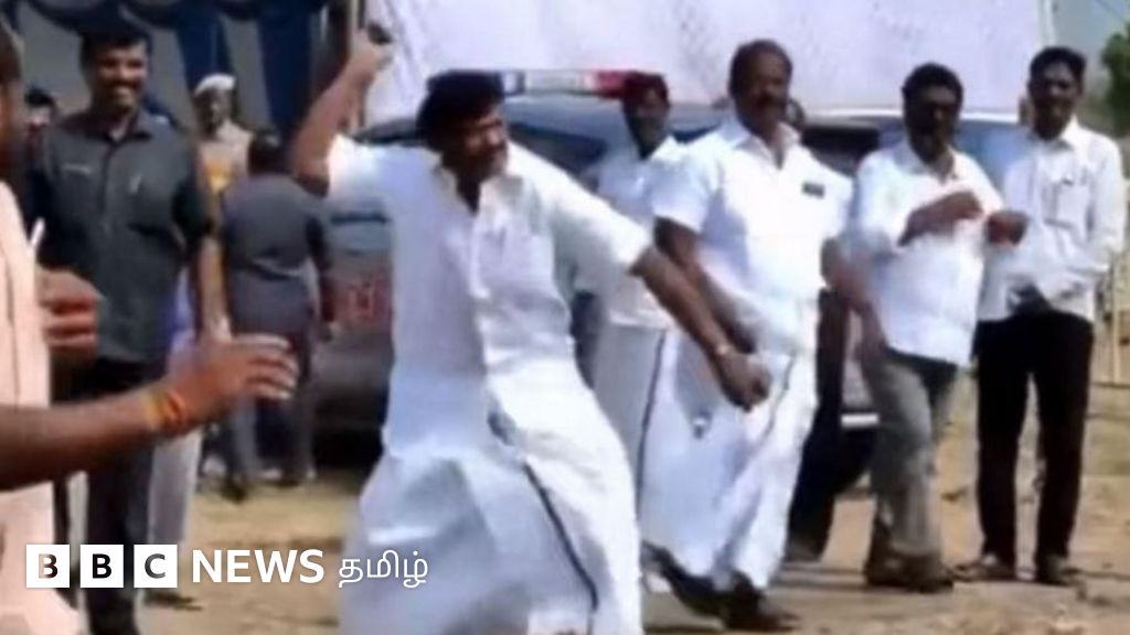 பொதுவெளி ஒழுக்கம்: திமுக அமைச்சர்கள் சிலர் இப்படி நடந்து கொள்வது ஏன்?