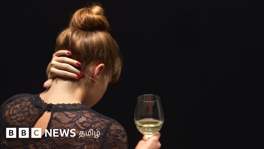 இந்தியாவில் குடி நோய்க்கு ஆளாகும் பெண்களின் கதை: எப்படி சிகிச்சை பெறுகிறார்கள்?