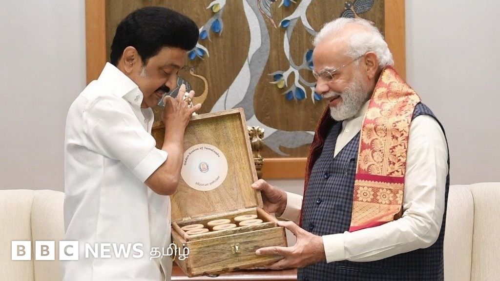 மு.க. ஸ்டாலின் நரேந்திர மோதிக்கு அளித்த 'அந்த' பெட்டியில் இருந்தது என்ன?