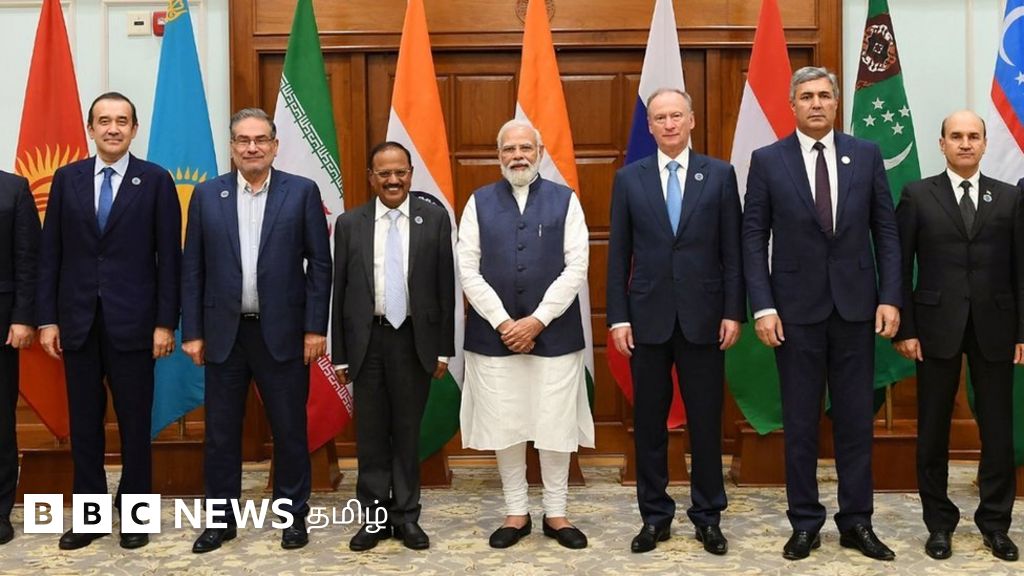 இந்தியாவும் பாகிஸ்தானும் ஆப்கானிஸ்தான் தொடர்பாக தீவிரமாகச் செயல்படுவது ஏன்?