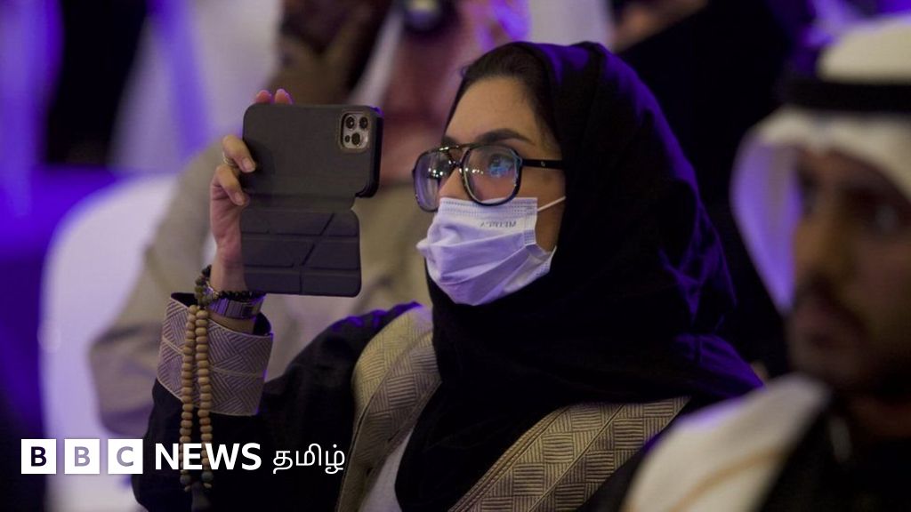 சவுதி அரேபியாவில் விமர்சன சிந்தனையாளர்களை மாணவர்களுடன் பேச அனுமதித்த அரசு: மாற்று கருத்துகள் வரவேற்கப்படுமா?