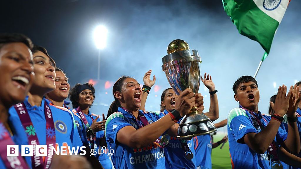 சச்சின், கோலி வாழ்த்து: உலகக்கோப்பையை வென்ற இந்திய மகளிர் அணிக்கு பரிசு எவ்வளவு? 