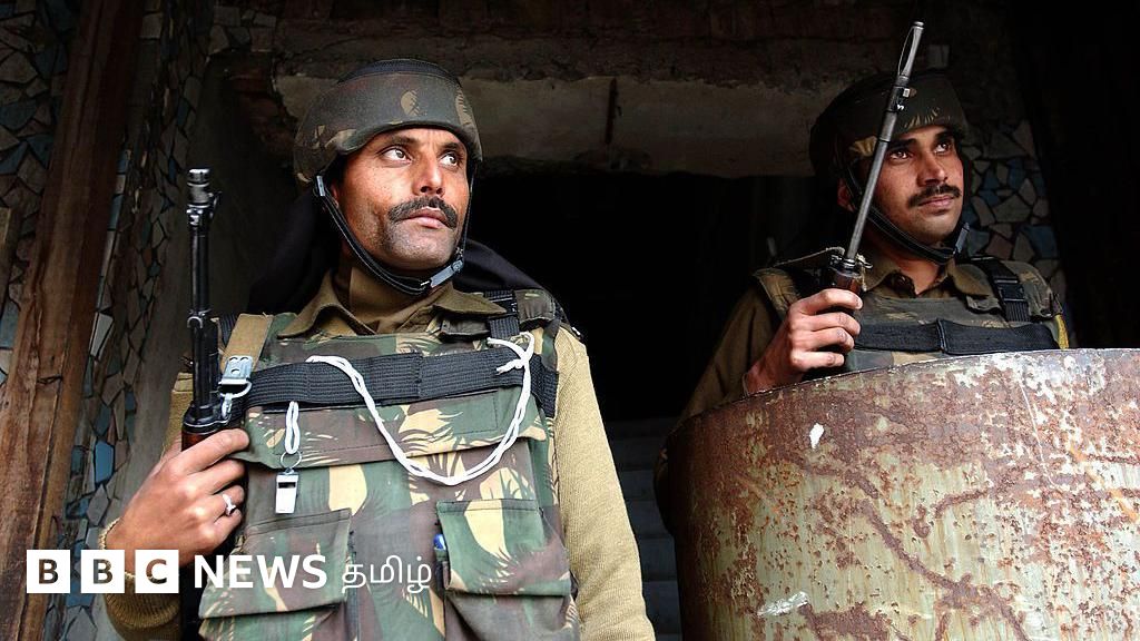 இந்தியா - பாகிஸ்தான்: ராணுவ பலம் யாருக்கு அதிகம்? யாரிடம் எவ்வளவு அணு ஆயுதம் உள்ளது?