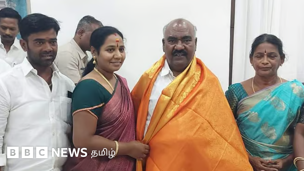 பட்டியலின அரசு ஊழியர் திமுக கவுன்சிலர் காலில் விழுந்த சம்பவம் - உண்மையில் என்ன நடந்தது?