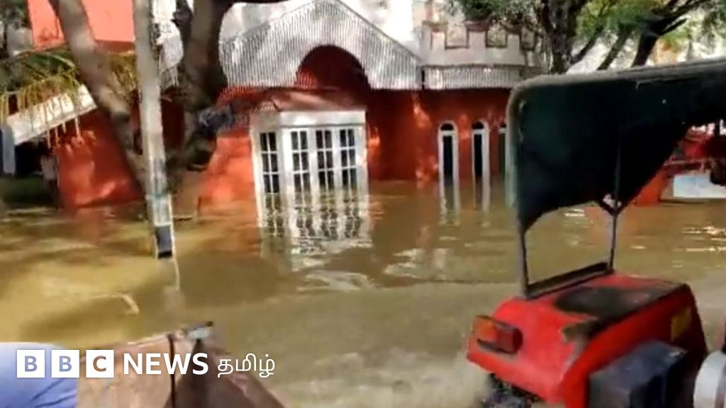பெங்களூரு வெள்ள மேலாண்மையைக் கிண்டலடிக்கும் சமூக ஊடகப் பதிவுகள்: 'வெனிஸ் ஆன பெங்களூரு'