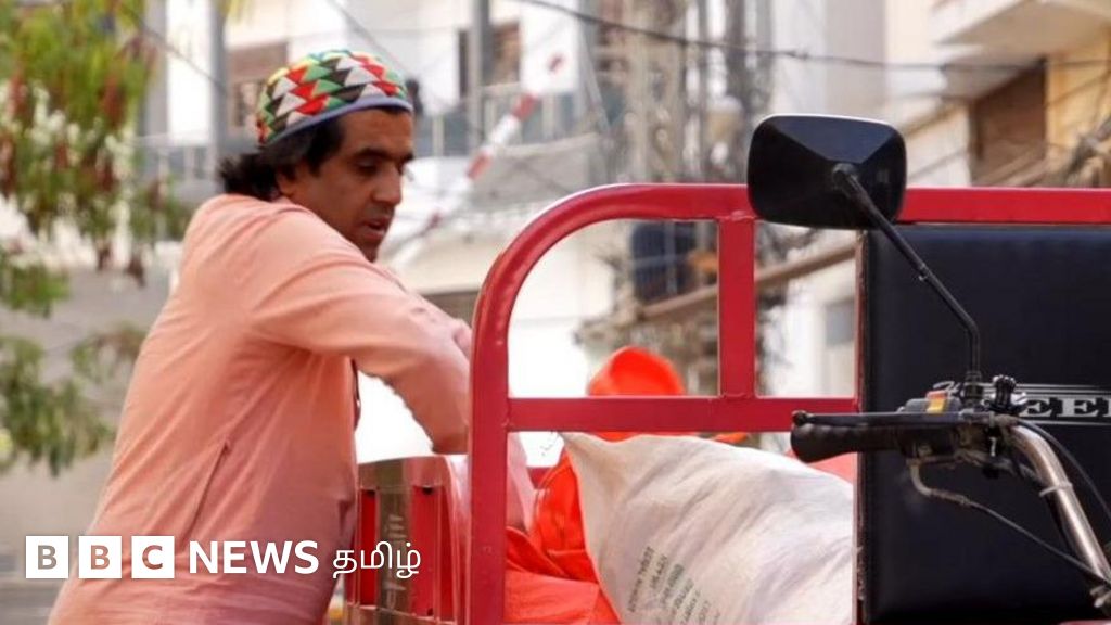 குப்பைகளைச் சேகரித்து பள்ளிக் குழந்தைகளுக்கு உதவும் பாகிஸ்தான் நபர் - காணொளி