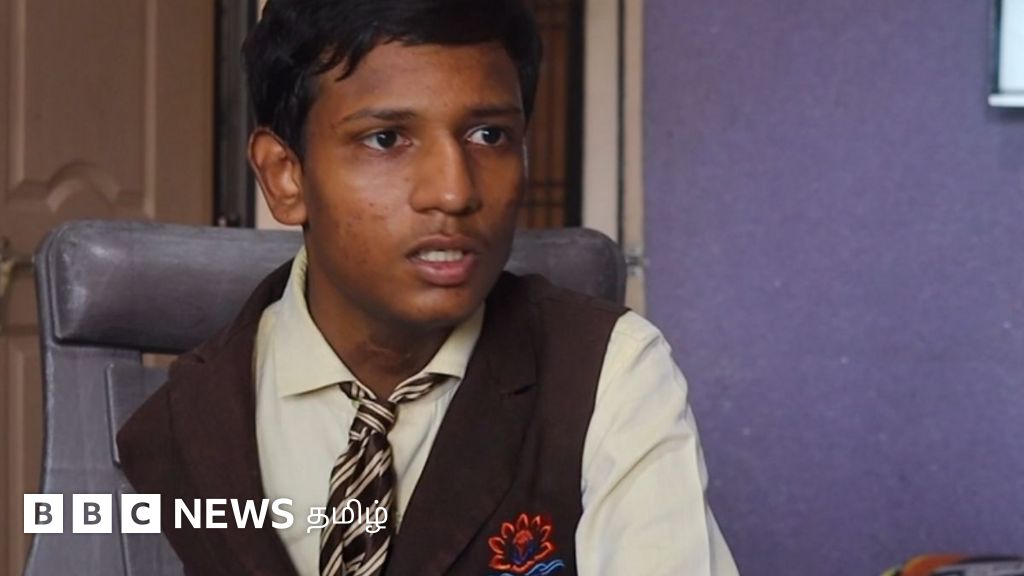 கையில் விரல்கள் இல்லாமல் 10ஆம் வகுப்பு பொதுத்தேர்வு எழுதி சாதித்த மாற்றுத் திறனாளி மாணவர்