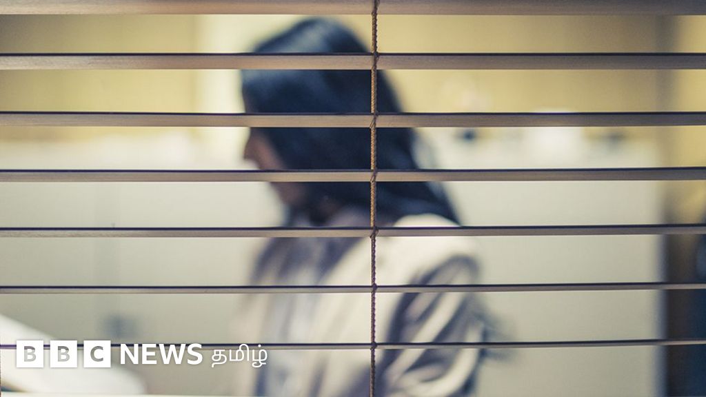 'மின்னஞ்சல் கூட இல்லாமல் பணிநீக்கம் செய்யப்பட்டேன்' - போராடும் ஐ.டி. ஊழியர்கள்