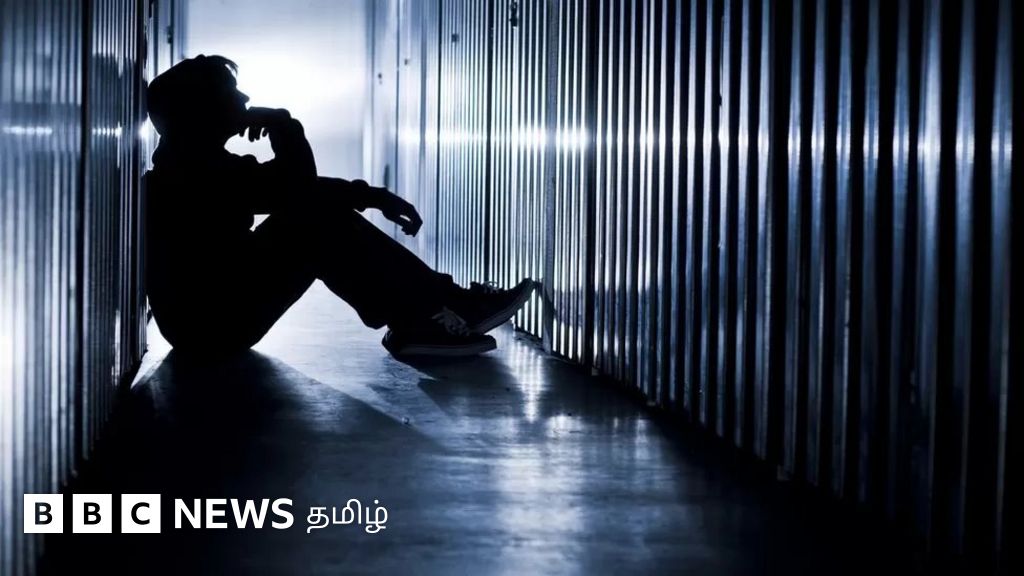 தேர்வு தோல்வியால் மாணவர்கள் தற்கொலைக்கு முயல்வதைத் தடுக்க என்ன செய்ய வேண்டும்?
