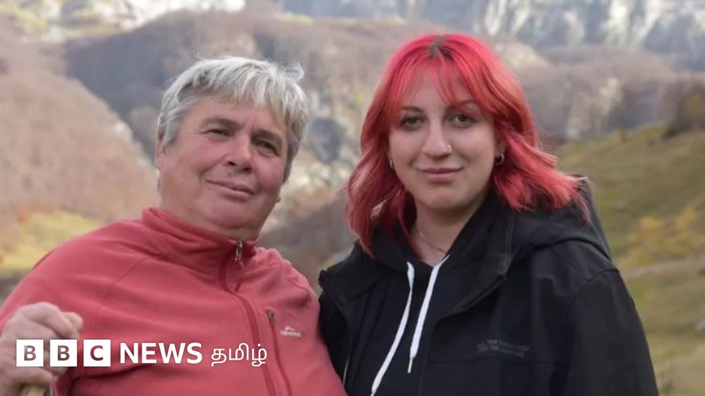 100 ஆண்டு வழக்கத்தை கடைபிடிக்கும் கடைசி 12 அல்பேனிய பெண்கள்