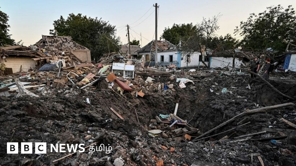 யுக்ரேன் போர்: ரயில் நிலையத்தின் மீது ரஷ்யா ராக்கெட் தாக்குதல் - 22 பேர் பலி