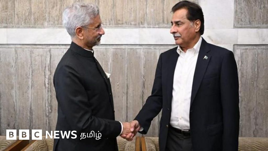 வங்கதேசத்தில் பாகிஸ்தான் சபாநாயகரை சந்தித்த ஜெய்சங்கர்: பாகிஸ்தான் ஊடகங்கள் கூறுவது என்ன?