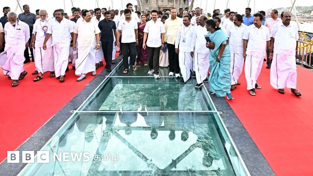 கன்னியாகுமரியில் கடல் மீது இந்தியாவின் முதல் கண்ணாடி பாலம் கட்டப்பட்டது எப்படி?