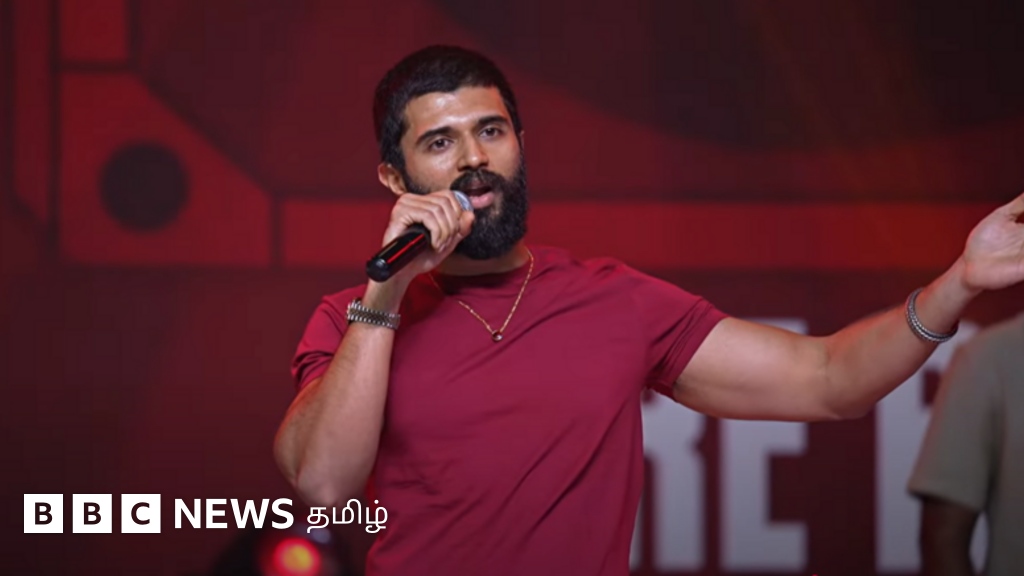 ரெட்ரோ பட விழாவில் சர்ச்சையில் சிக்கிய விஜய் தேவரகொண்டா - போலீசில் புகார்