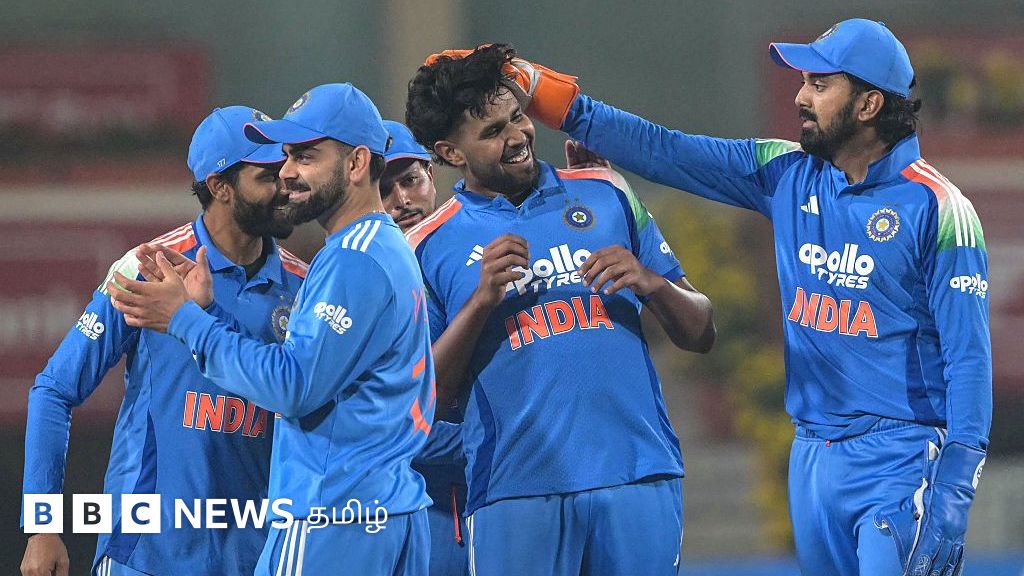 கோலி சதம் -  இந்தியா 349 ரன்கள் குவித்தபோதும் தென் ஆப்ரிக்கா இறுதியில் மிரட்டியது எப்படி?