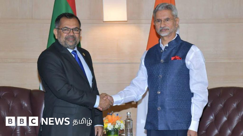 இந்தியாவுக்கு வந்த மாலத்தீவு வெளியுறவு அமைச்சர், மோதி தொடர்பான சர்சைக்குள்ளான கருத்து பற்றிக் கூறியது என்ன?