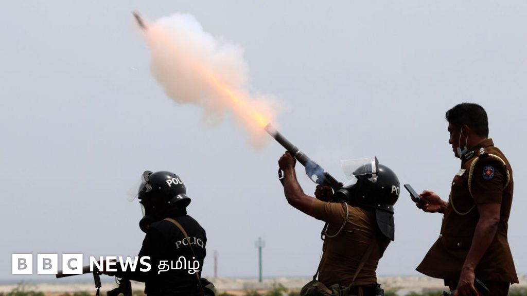 இலங்கை வன்முறை: காலிமுகத் திடலில் அரங்கேறிய வன்முறை - படத்தொகுப்பு