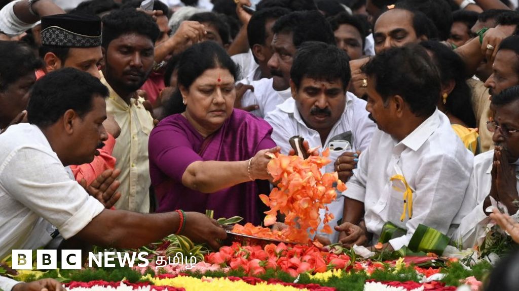 அ.தி.மு.க - அ.ம.மு.க இணைப்பு: சசிகலா முயற்சிகள் தோல்வியடைவது ஏன்?