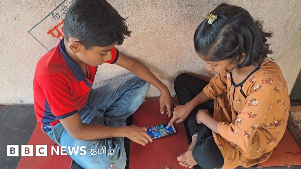 மொபைல், டிவியில் இருந்து விடுதலை; தினம் மக்கள் உரையாட வழி செய்யும் மகராஷ்டிர கிராமம்