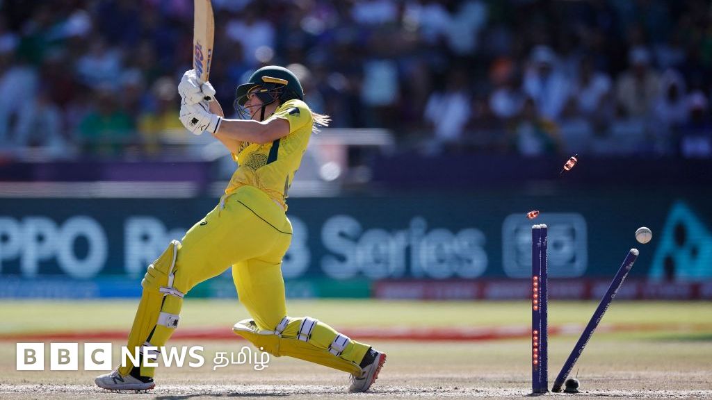 பெண்கள் டி20 உலக கோப்பை யாருக்கு? ஃபைனலில் 157 ரன் அடித்த ஆஸி, விரட்டும் தென்னாப்பிரிக்கா