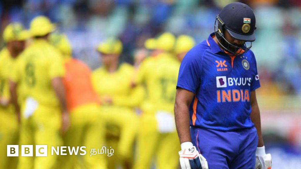 ஆஸ்திரேலியாவின் வேகத்தை சமாளிக்க முடியாமல் சரியும் இந்திய அணி