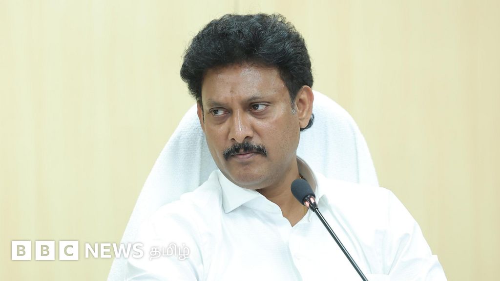 தமிழ்நாட்டில் அரசுப் பள்ளிகளை தனியார் தத்து எடுப்பதாக சர்ச்சை எழுந்தது ஏன்? உண்மை என்ன?