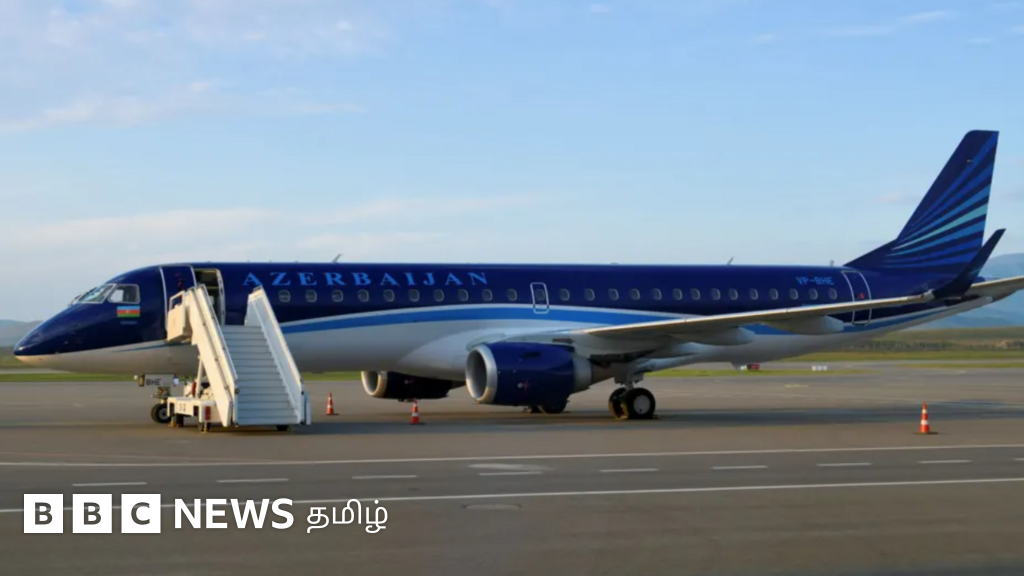 கஜகஸ்தான்: விபத்துக்குள்ளான  67 பேர் பயணம் செய்த விமானம், பயணிகளின் நிலை என்ன?